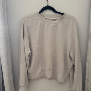 Lulu crewneck